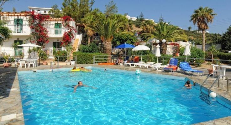 Σαραντάρι Διαμερίσματα Херсониссос Экстерьер фото